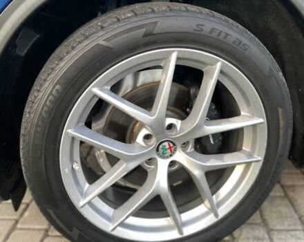 Синій Альфа Ромео Стелвіо, об'ємом двигуна 2 л та пробігом 135 тис. км за 22700 $, фото 16 на Automoto.ua