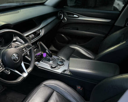 Синий Альфа Ромео Стелвио, объемом двигателя 2 л и пробегом 130 тыс. км за 16300 $, фото 7 на Automoto.ua