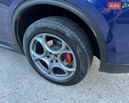 Синий Альфа Ромео Стелвио, объемом двигателя 2 л и пробегом 225 тыс. км за 16450 $, фото 16 на Automoto.ua