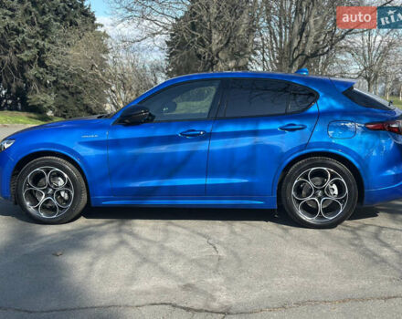 Синій Альфа Ромео Стелвіо, об'ємом двигуна 2 л та пробігом 6 тис. км за 48500 $, фото 17 на Automoto.ua