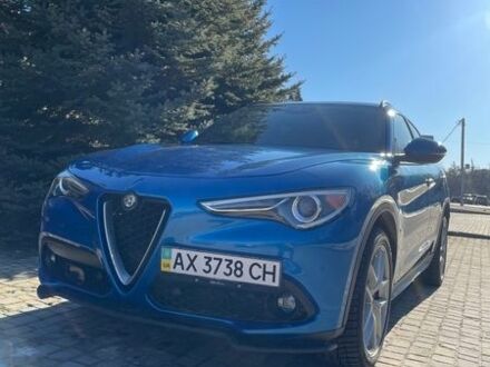 Синий Альфа Ромео Стелвио, объемом двигателя 2 л и пробегом 50 тыс. км за 24500 $, фото 1 на Automoto.ua