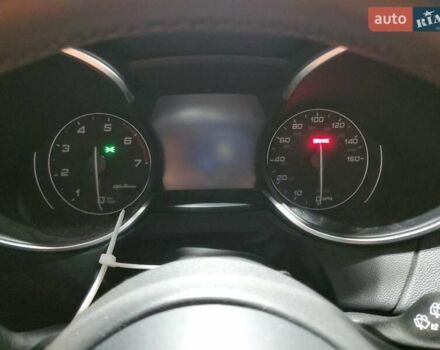 Зелений Альфа Ромео Стелвіо, об'ємом двигуна 2 л та пробігом 78 тис. км за 4700 $, фото 8 на Automoto.ua