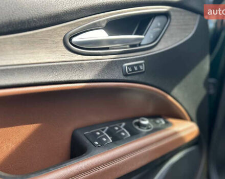 Альфа Ромео Стелвио 2021 в Черновцах на Automoto.ua Зеленый Альфа Ромео Стелвио, объемом двигателя 2 л и пробегом 12 тыс. км за 35500 $, фото 6 на Automoto.ua