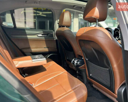 Альфа Ромео Стелвио 2021 в Черновцах на Automoto.ua Зеленый Альфа Ромео Стелвио, объемом двигателя 2 л и пробегом 12 тыс. км за 35500 $, фото 13 на Automoto.ua