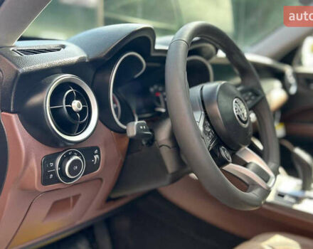 Альфа Ромео Стелвио 2021 в Черновцах на Automoto.ua Зеленый Альфа Ромео Стелвио, объемом двигателя 2 л и пробегом 12 тыс. км за 35500 $, фото 7 на Automoto.ua