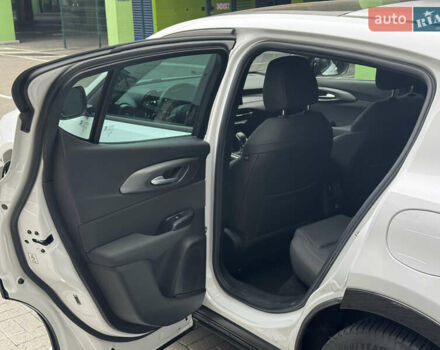 Белый Альфа Ромео Tonale, объемом двигателя 1.3 л и пробегом 10 тыс. км за 30500 $, фото 15 на Automoto.ua