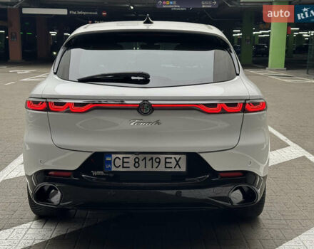 Белый Альфа Ромео Tonale, объемом двигателя 1.3 л и пробегом 10 тыс. км за 30500 $, фото 3 на Automoto.ua