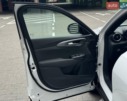 Белый Альфа Ромео Tonale, объемом двигателя 1.3 л и пробегом 10 тыс. км за 30500 $, фото 11 на Automoto.ua