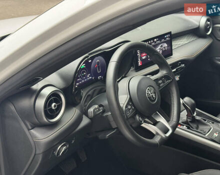 Белый Альфа Ромео Tonale, объемом двигателя 1.3 л и пробегом 10 тыс. км за 30500 $, фото 13 на Automoto.ua