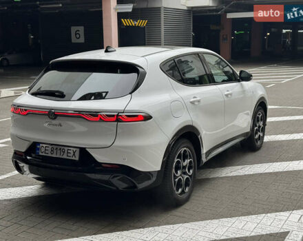 Белый Альфа Ромео Tonale, объемом двигателя 1.3 л и пробегом 10 тыс. км за 30500 $, фото 5 на Automoto.ua