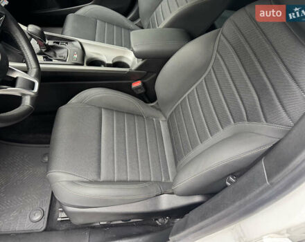 Белый Альфа Ромео Tonale, объемом двигателя 1.3 л и пробегом 10 тыс. км за 30500 $, фото 14 на Automoto.ua