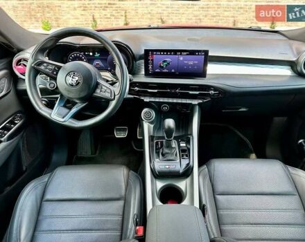 Красный Альфа Ромео Tonale, объемом двигателя 1.3 л и пробегом 14 тыс. км за 31999 $, фото 28 на Automoto.ua