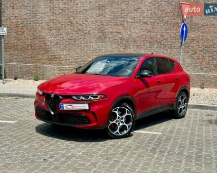 Красный Альфа Ромео Tonale, объемом двигателя 1.3 л и пробегом 14 тыс. км за 31999 $, фото 2 на Automoto.ua