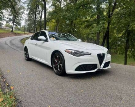 Белый Альфа Giulia, объемом двигателя 2 л и пробегом 56 тыс. км за 5400 $, фото 3 на Automoto.ua