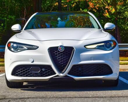 Белый Альфа Giulia, объемом двигателя 2 л и пробегом 55 тыс. км за 7900 $, фото 1 на Automoto.ua