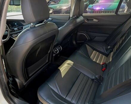 Білий Альфа Giulia, об'ємом двигуна 2 л та пробігом 69 тис. км за 5300 $, фото 14 на Automoto.ua