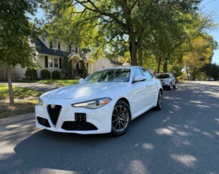 Белый Альфа Giulia, объемом двигателя 2 л и пробегом 44 тыс. км за 4100 $, фото 2 на Automoto.ua