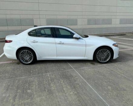 Білий Альфа Giulia, об'ємом двигуна 2 л та пробігом 40 тис. км за 5100 $, фото 3 на Automoto.ua