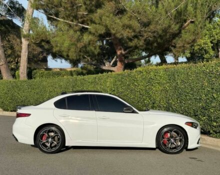 Белый Альфа Giulia, объемом двигателя 2 л и пробегом 43 тыс. км за 9500 $, фото 3 на Automoto.ua