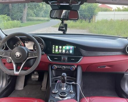 Белый Альфа Giulia, объемом двигателя 2 л и пробегом 74 тыс. км за 448 $, фото 12 на Automoto.ua