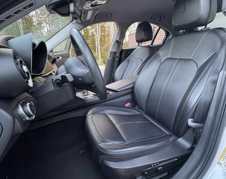 Белый Альфа Giulia, объемом двигателя 2 л и пробегом 34 тыс. км за 13000 $, фото 8 на Automoto.ua