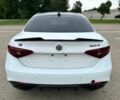 Белый Альфа Giulia, объемом двигателя 2 л и пробегом 36 тыс. км за 15000 $, фото 5 на Automoto.ua