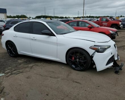 Белый Альфа Giulia, объемом двигателя 2 л и пробегом 50 тыс. км за 453 $, фото 3 на Automoto.ua