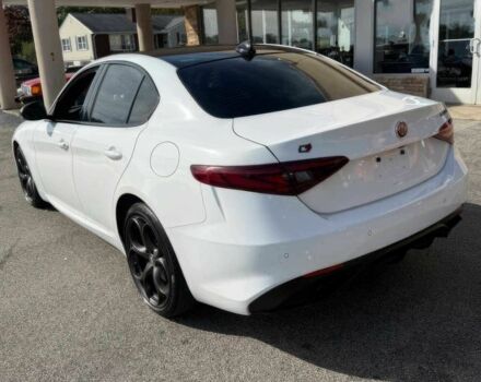 Белый Альфа Giulia, объемом двигателя 2 л и пробегом 29 тыс. км за 12300 $, фото 6 на Automoto.ua