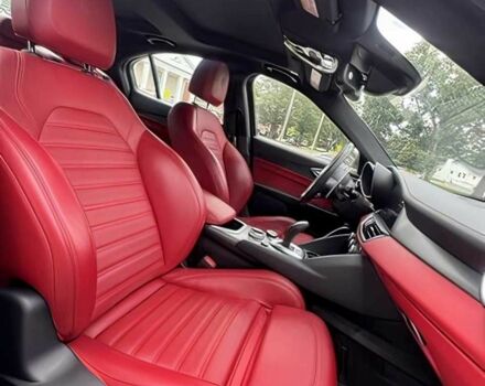 Білий Альфа Giulia, об'ємом двигуна 2 л та пробігом 15 тис. км за 9700 $, фото 11 на Automoto.ua