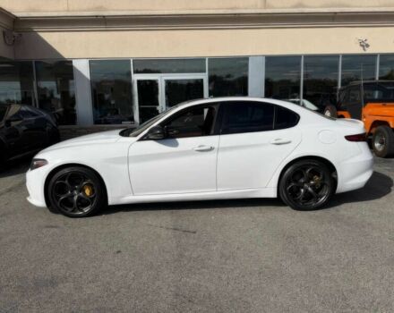 Белый Альфа Giulia, объемом двигателя 2 л и пробегом 29 тыс. км за 12300 $, фото 3 на Automoto.ua