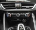 Белый Альфа Giulia, объемом двигателя 2 л и пробегом 20 тыс. км за 12700 $, фото 12 на Automoto.ua