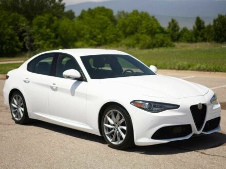 Белый Альфа Giulia, объемом двигателя 2 л и пробегом 27 тыс. км за 9000 $, фото 1 на Automoto.ua