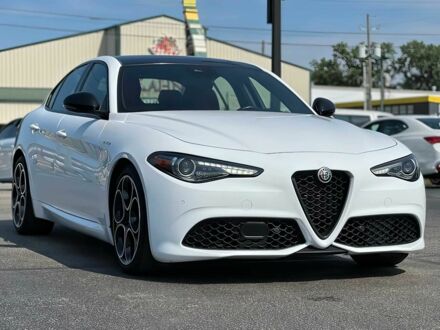 Белый Альфа Giulia, объемом двигателя 2 л и пробегом 34 тыс. км за 17300 $, фото 1 на Automoto.ua