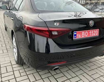 Черный Альфа Giulia, объемом двигателя 2 л и пробегом 50 тыс. км за 15500 $, фото 11 на Automoto.ua