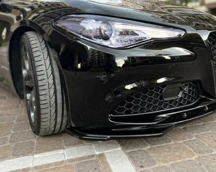 Черный Альфа Giulia, объемом двигателя 2 л и пробегом 40 тыс. км за 14400 $, фото 3 на Automoto.ua