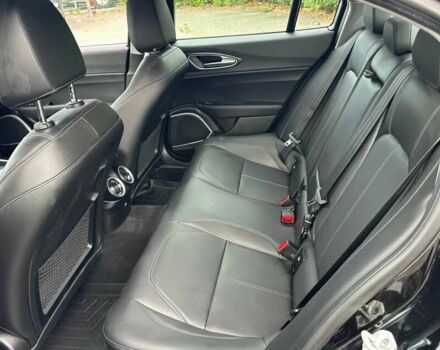 Чорний Альфа Giulia, об'ємом двигуна 2 л та пробігом 73 тис. км за 9600 $, фото 14 на Automoto.ua