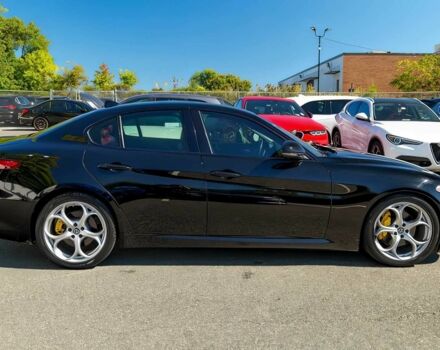 Черный Альфа Giulia, объемом двигателя 2 л и пробегом 31 тыс. км за 9600 $, фото 7 на Automoto.ua