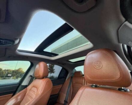 Черный Альфа Giulia, объемом двигателя 2 л и пробегом 89 тыс. км за 6300 $, фото 11 на Automoto.ua
