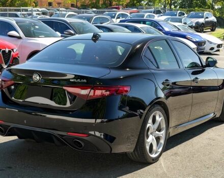Черный Альфа Giulia, объемом двигателя 2 л и пробегом 31 тыс. км за 9600 $, фото 4 на Automoto.ua