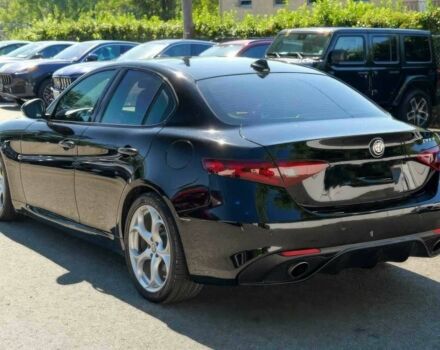 Черный Альфа Giulia, объемом двигателя 2 л и пробегом 40 тыс. км за 13000 $, фото 4 на Automoto.ua