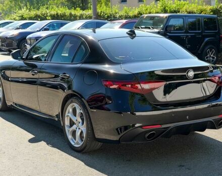 Черный Альфа Giulia, объемом двигателя 2 л и пробегом 31 тыс. км за 9600 $, фото 6 на Automoto.ua
