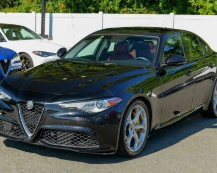 Чорний Альфа Giulia, об'ємом двигуна 2 л та пробігом 42 тис. км за 14000 $, фото 2 на Automoto.ua