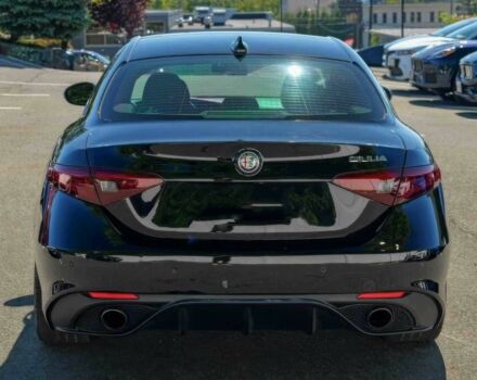 Черный Альфа Giulia, объемом двигателя 2 л и пробегом 40 тыс. км за 13000 $, фото 5 на Automoto.ua