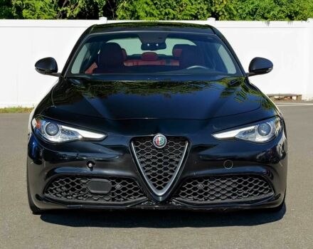 Черный Альфа Giulia, объемом двигателя 2 л и пробегом 31 тыс. км за 9600 $, фото 1 на Automoto.ua