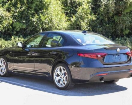 Чорний Альфа Giulia, об'ємом двигуна 2 л та пробігом 14 тис. км за 14900 $, фото 3 на Automoto.ua