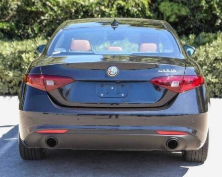 Чорний Альфа Giulia, об'ємом двигуна 2 л та пробігом 14 тис. км за 14900 $, фото 4 на Automoto.ua