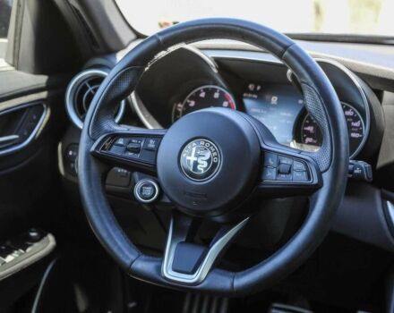 Чорний Альфа Giulia, об'ємом двигуна 2 л та пробігом 14 тис. км за 14900 $, фото 6 на Automoto.ua