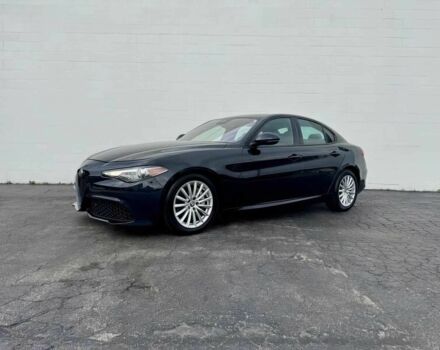 Черный Альфа Giulia, объемом двигателя 2 л и пробегом 23 тыс. км за 13000 $, фото 2 на Automoto.ua