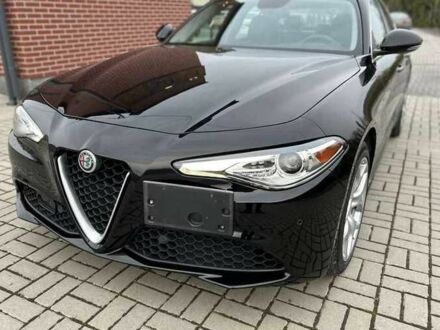 Черный Альфа Giulia, объемом двигателя 2 л и пробегом 50 тыс. км за 15500 $, фото 1 на Automoto.ua