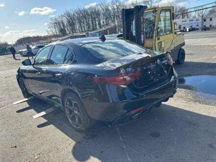 Альфа Giulia 2017 в Черновцах на Automoto.ua Черный Альфа Giulia, объемом двигателя 2 л и пробегом 100 тыс. км за 11999 $, фото 1 на Automoto.ua